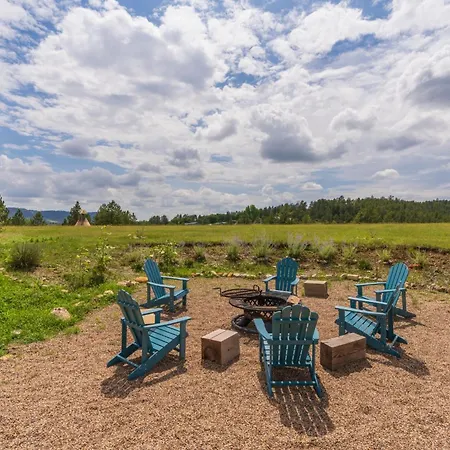 Sunrise Cabin At Highland Meadows Hot Springs Exterior photo