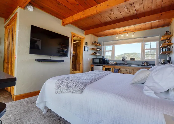 Sunrise Cabin At Highland Meadows